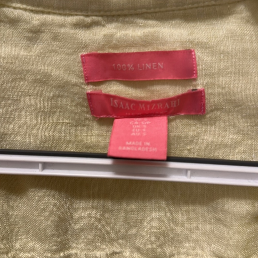 Yellow Women's Linen Top by Isaac Mizrahi size: Small - Picture 2 of 4